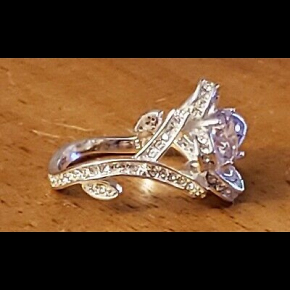 SOLD DIAMONIQUE rose ring - Picture 4 of 5